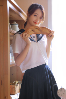 火辣辣的美发店